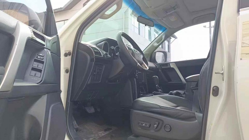 潍坊16年丰田普拉多4