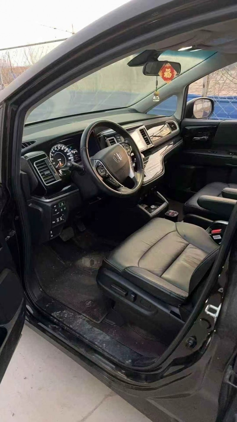 潍坊20年本田艾力绅5