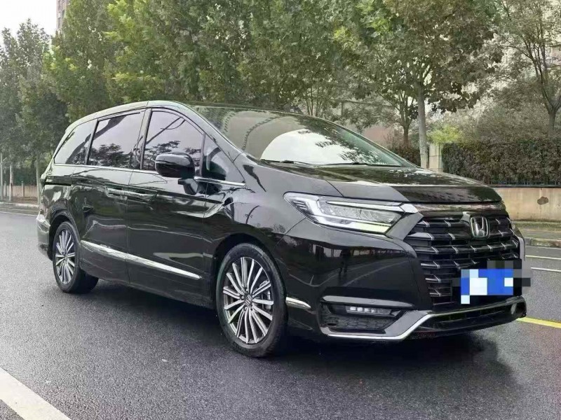 青岛23年本田艾力绅3