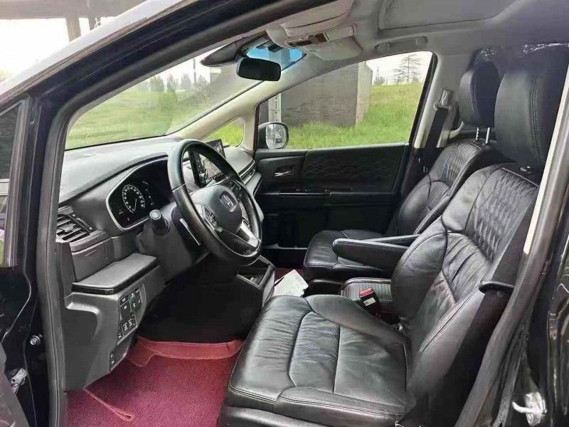 青岛23年本田艾力绅4