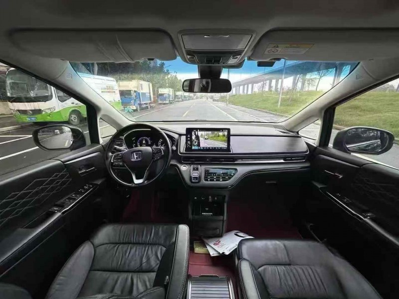 青岛23年本田艾力绅6