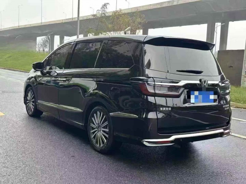 青岛23年本田艾力绅8