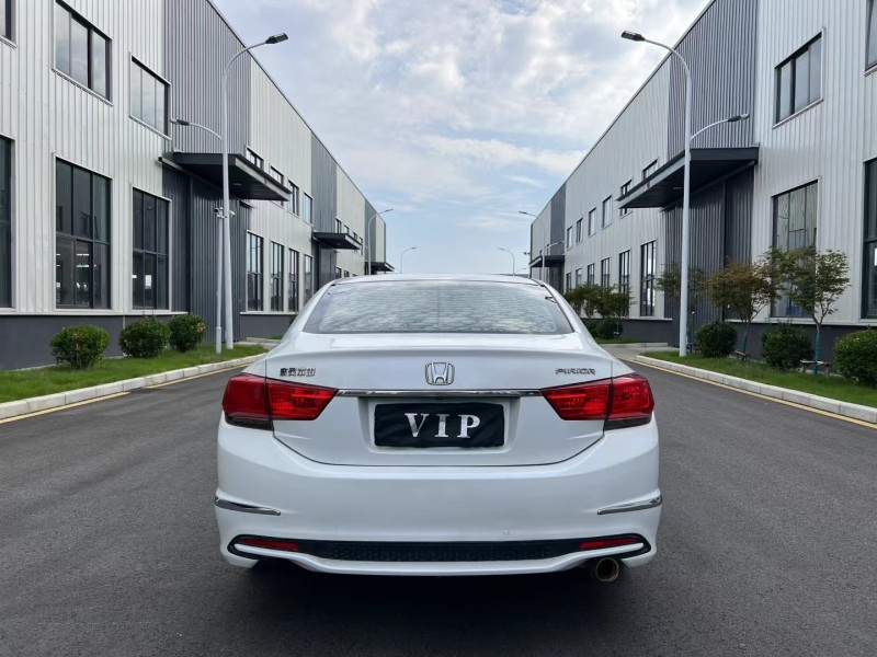 徐州16年本田思铂睿9