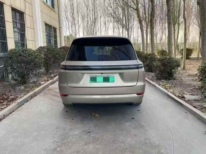 淄博23年理想L99