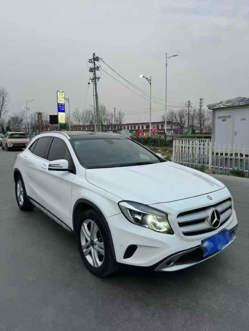 淄博15年奔驰GLA2