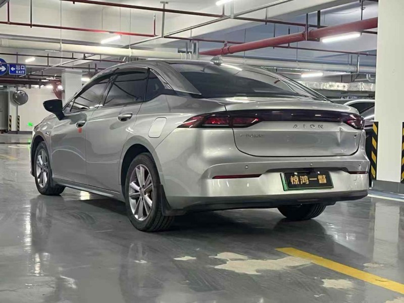 深圳25年东风风神8