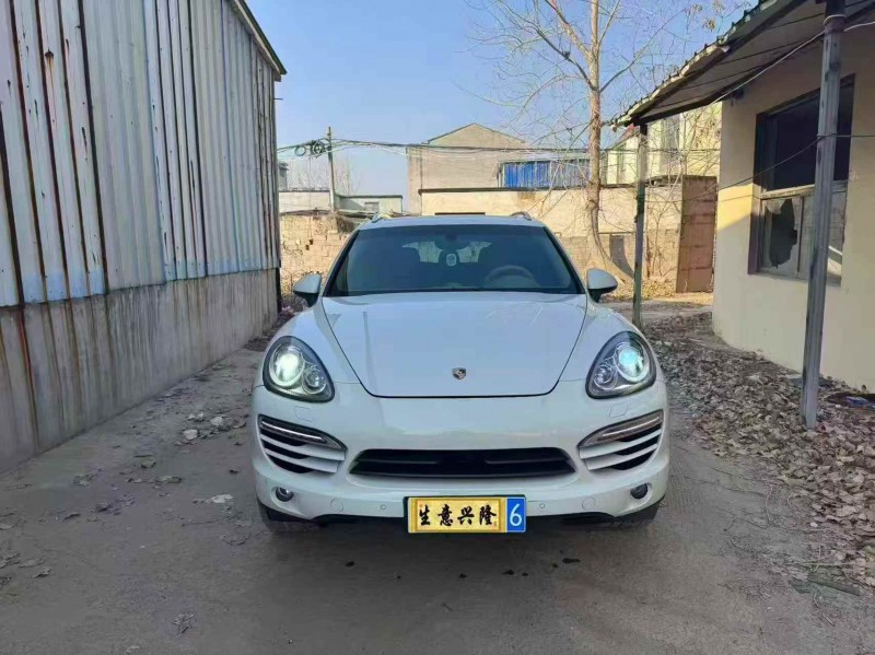 菏泽13年保时捷卡宴1