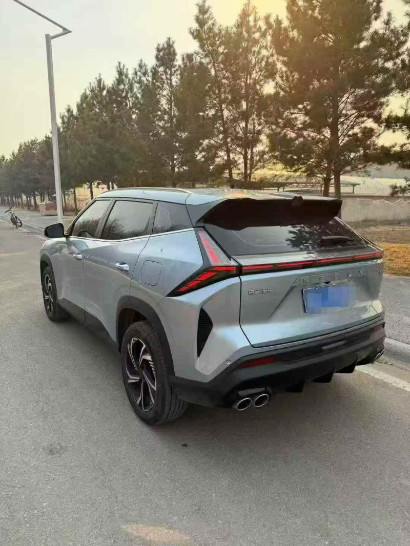 鄂尔多斯23年吉利博越8