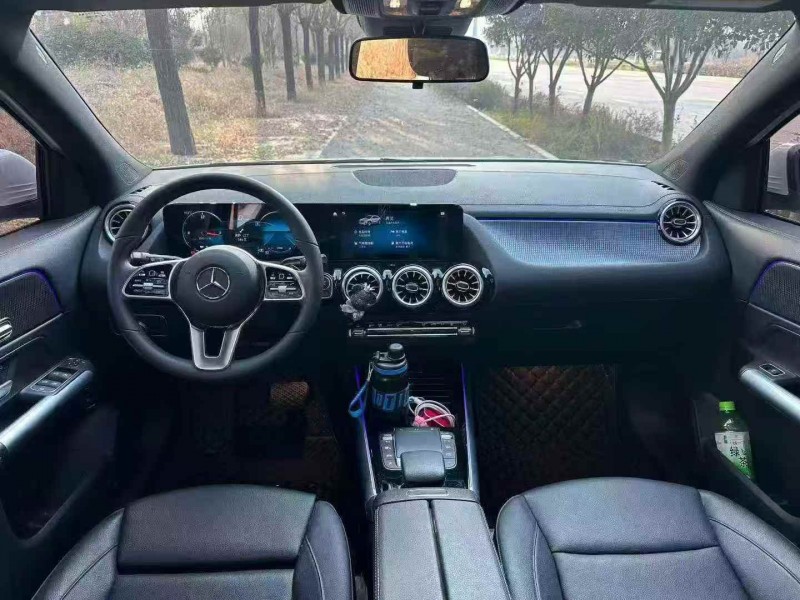 东营22年奔驰EQA4