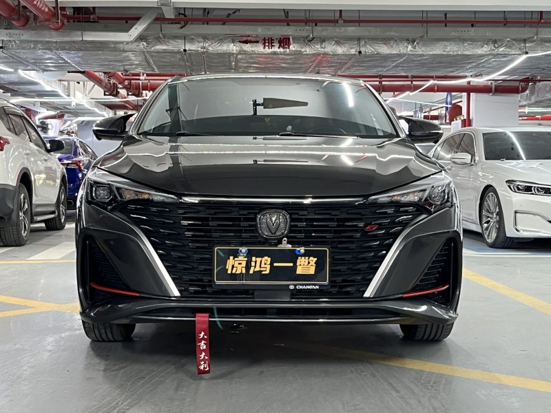 深圳24年长安汽车逸动1