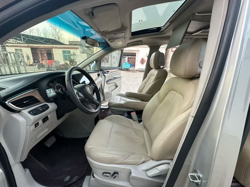 徐州18年别克GL84