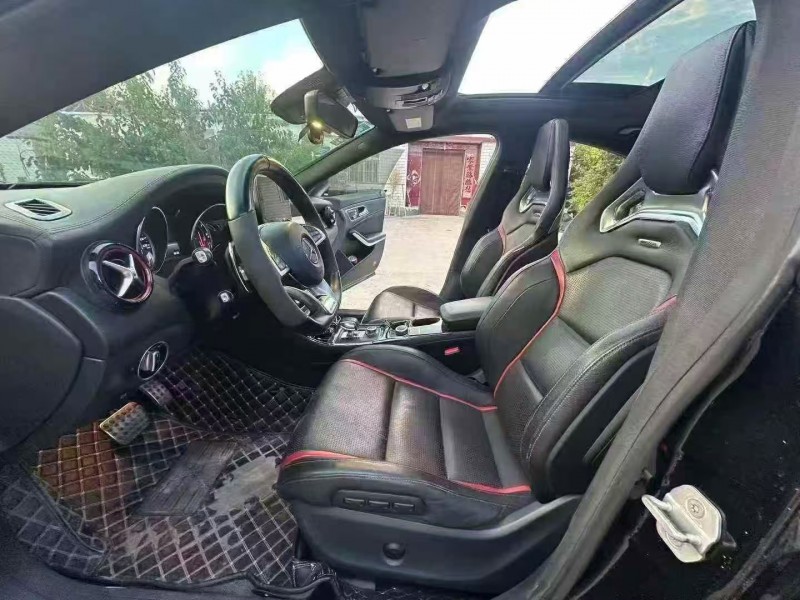 徐州17年奔驰CLA5