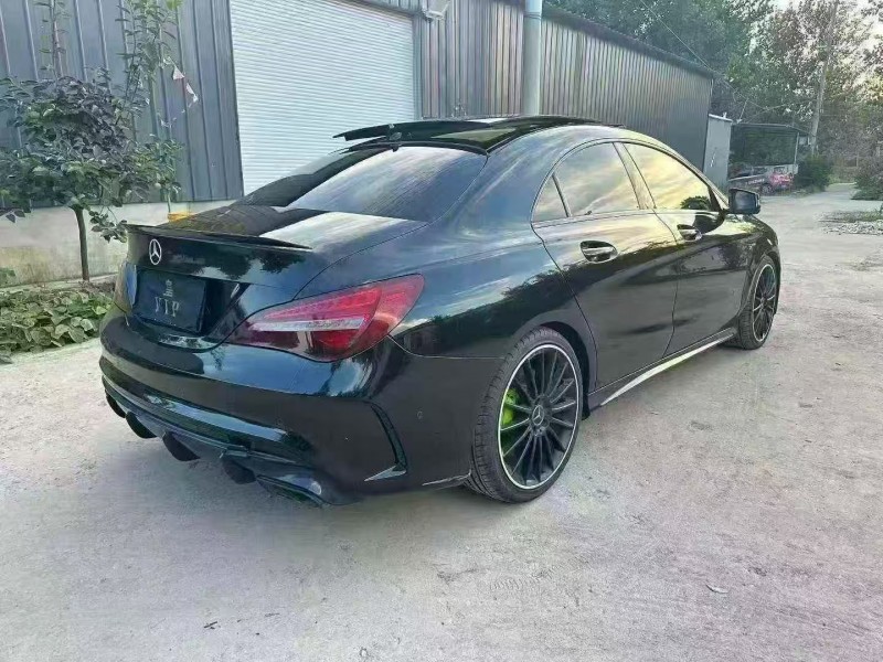 徐州17年奔驰CLA7