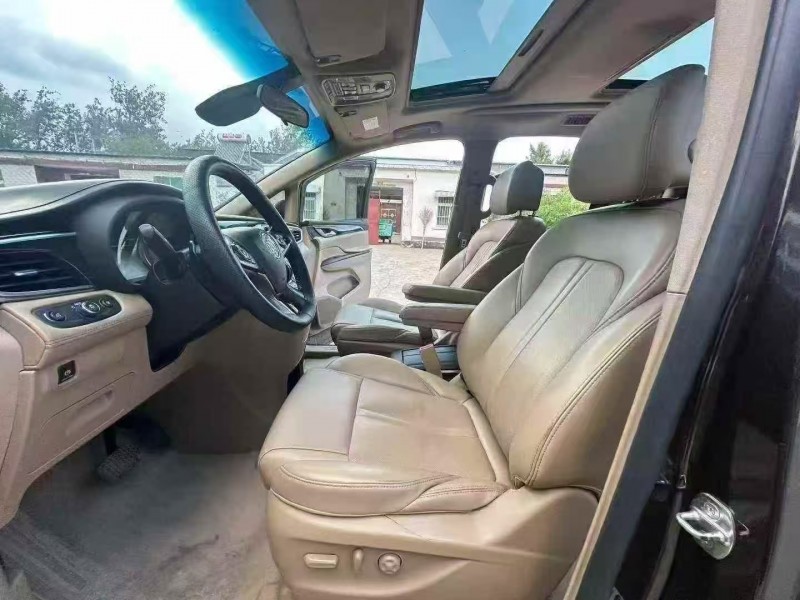 徐州19年别克GL84