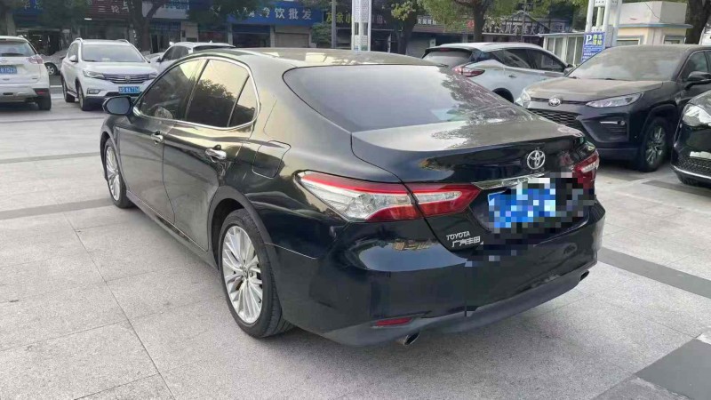 常州18年丰田凯美瑞8