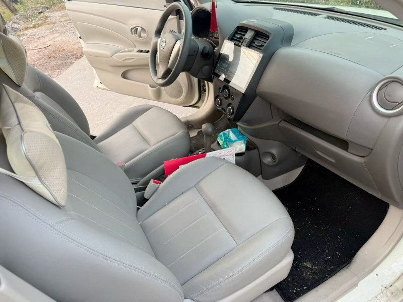 中山17年日产阳光9