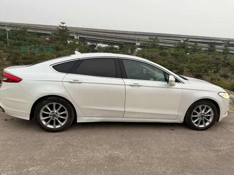 中山17年福特蒙迪欧3