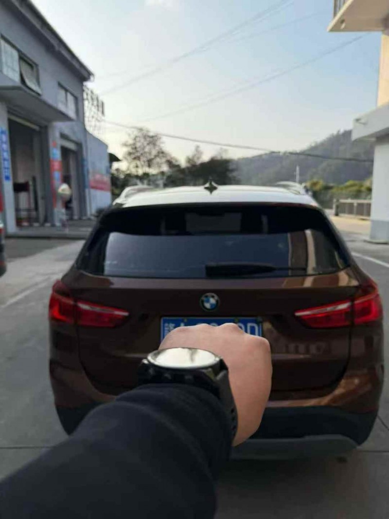 九江17年宝马X19