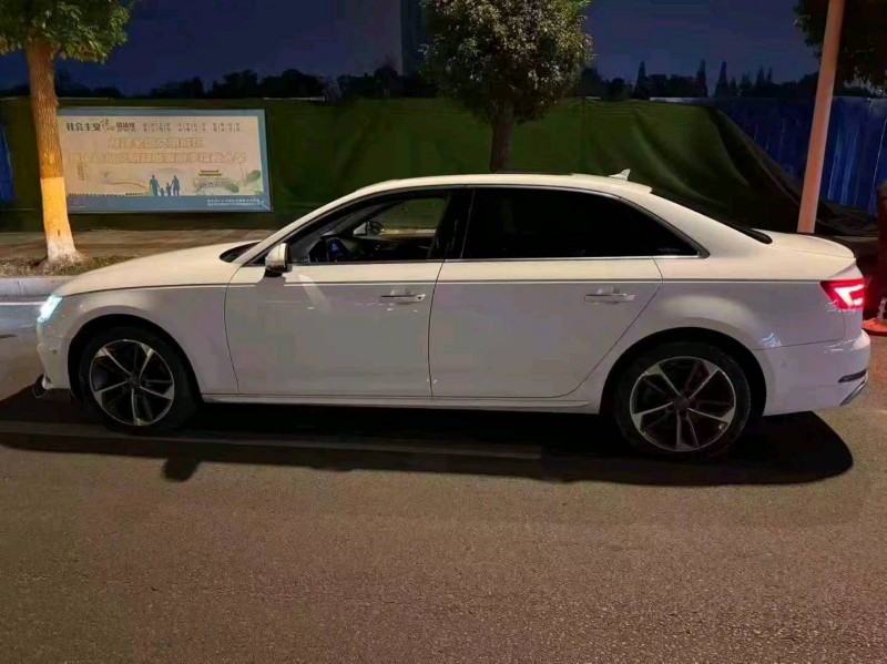 重庆19年奥迪A4L5