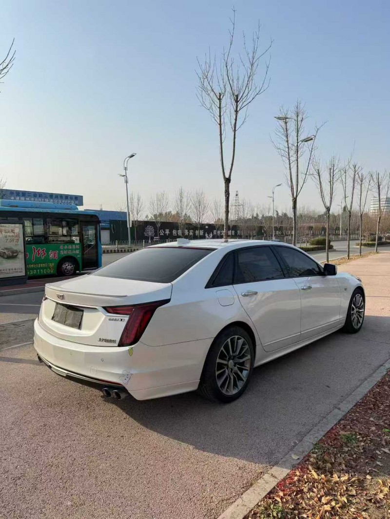 东营19年凯迪拉克CT67