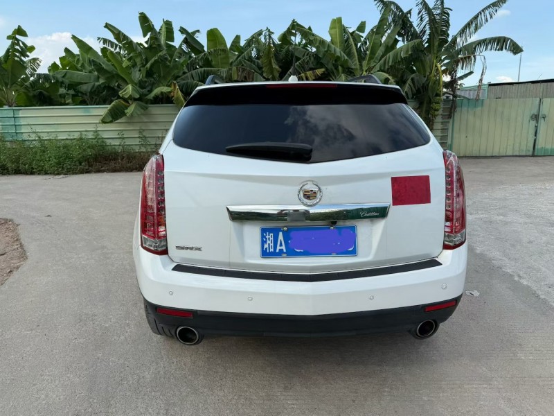 中山16年凯迪拉克SRX4