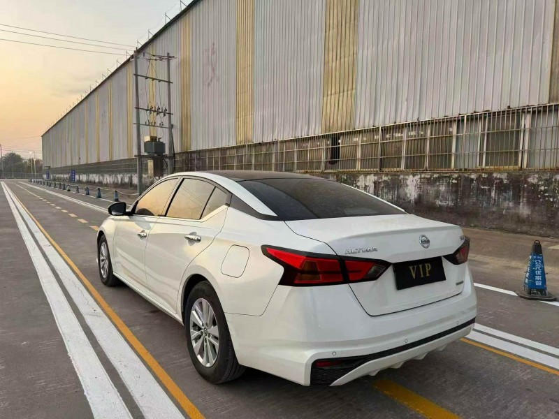 菏泽19年日产天籁7