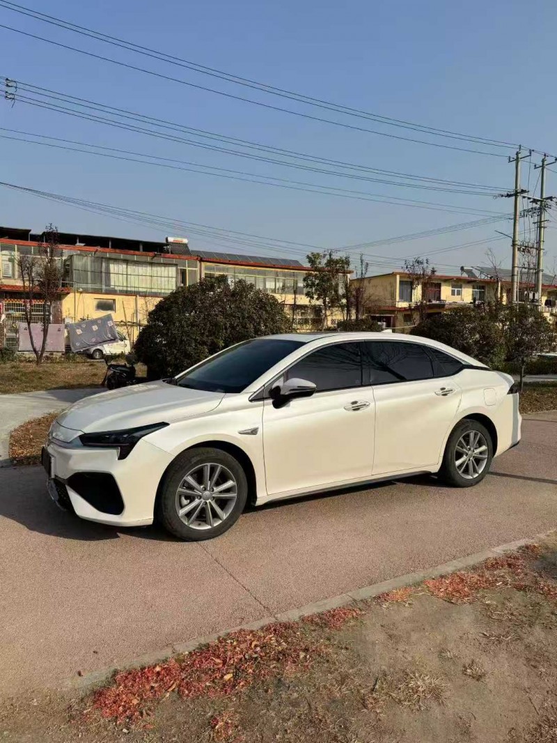 青岛23年传祺埃安S2