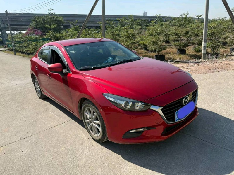 中山18年马自达昂克赛拉2