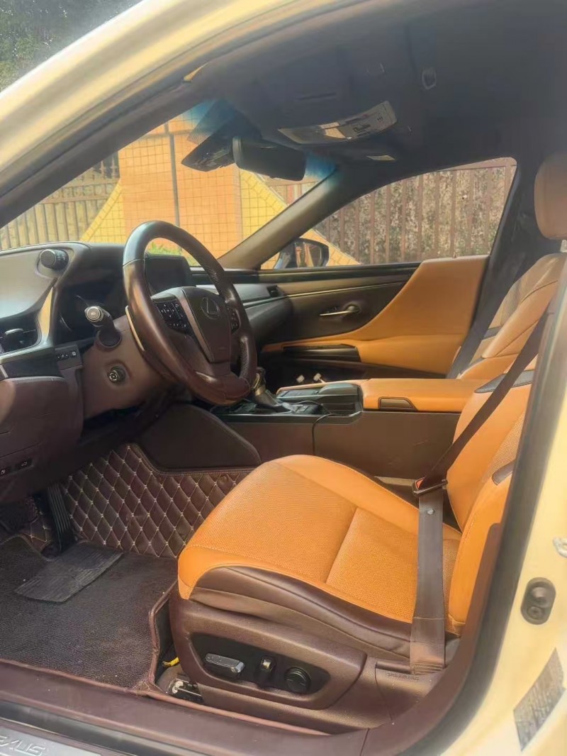 东莞20年雷克萨斯ES5