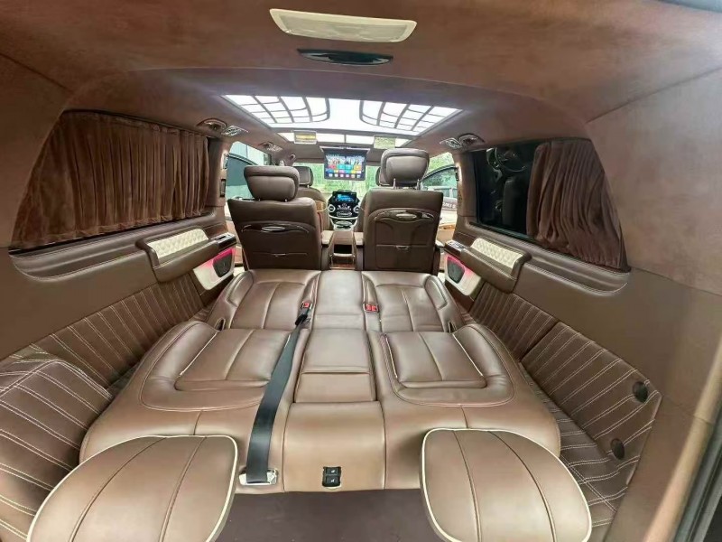 徐州21年奔驰威霆6