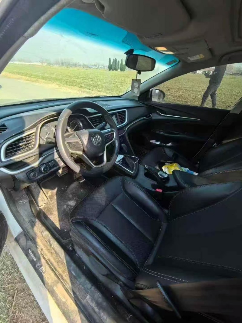 菏泽21年别克英朗4