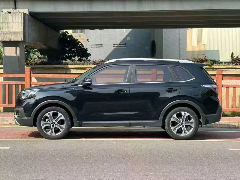 广州20年起亚智跑8