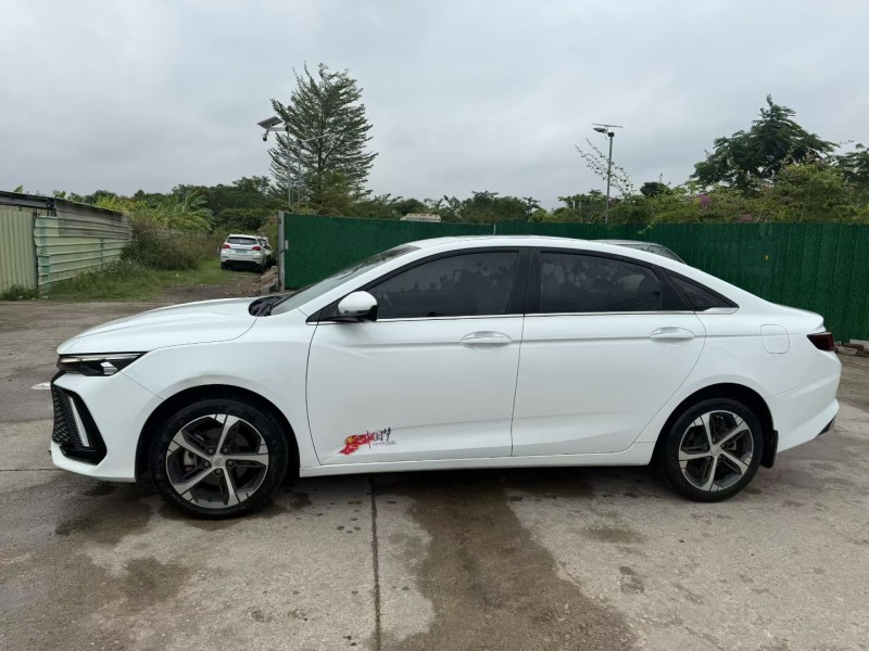 中山22年吉利帝豪5