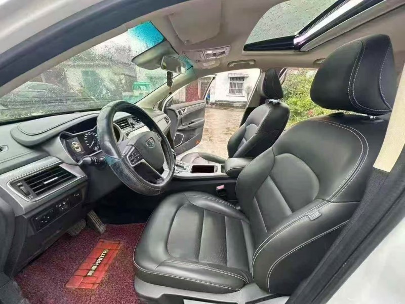 徐州18年吉利帝豪4