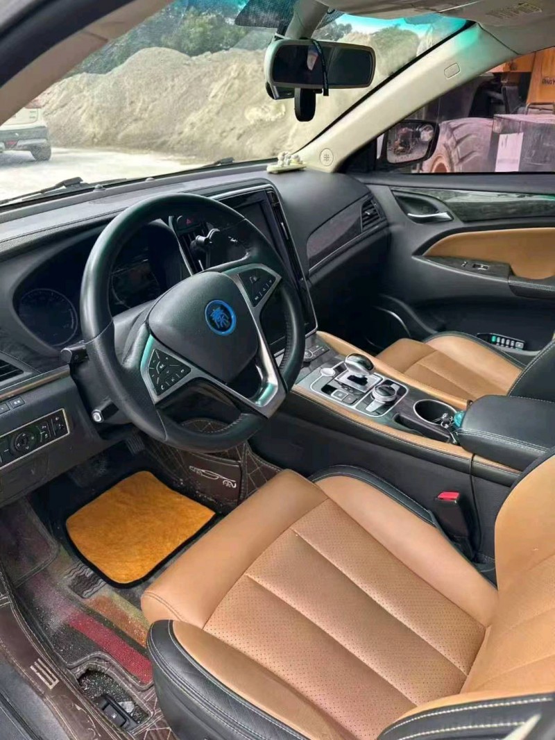 广州18年比亚迪秦8