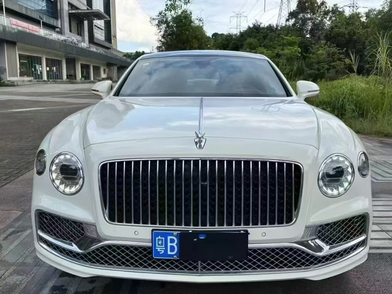 广州22年宾利飞驰1