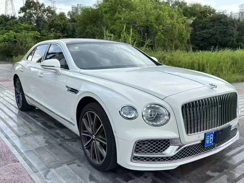 广州22年宾利飞驰3