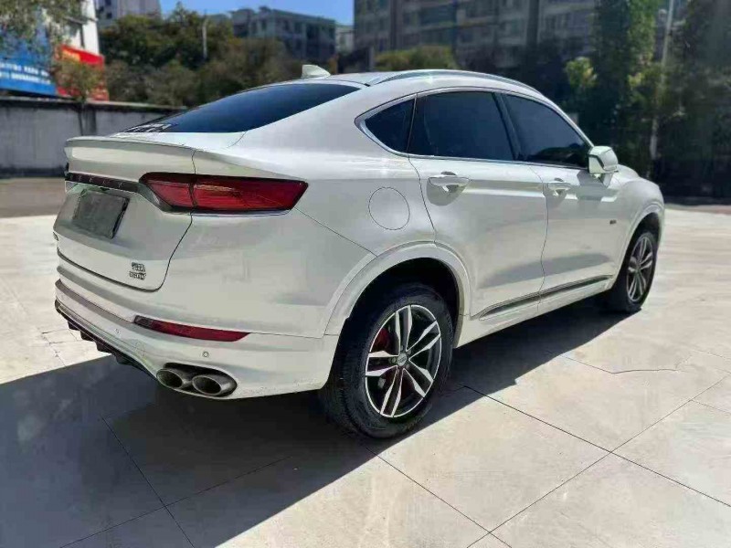 深圳20年吉利星越8