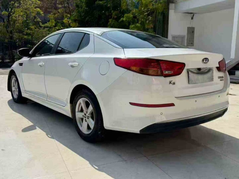 珠海17年起亚K57