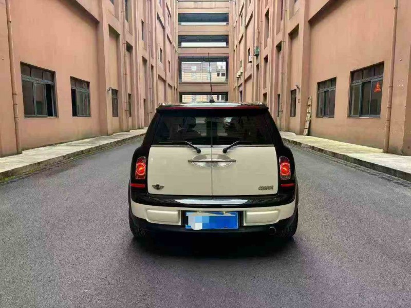 重庆12年宝马迷你8