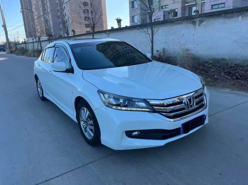 石家庄14年本田雅阁3