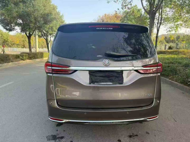 常德20年别克GL88