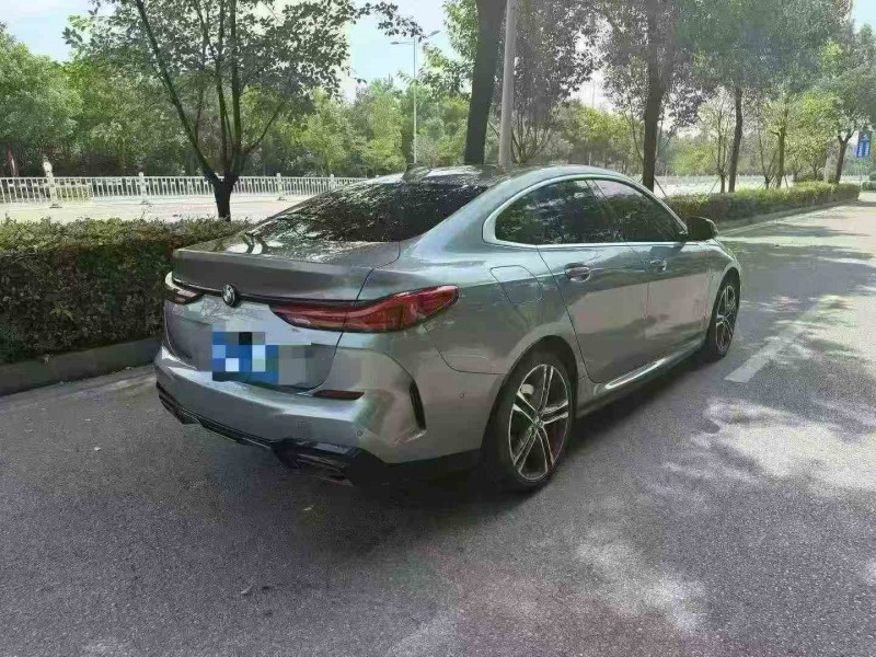 常德23年宝马2系8