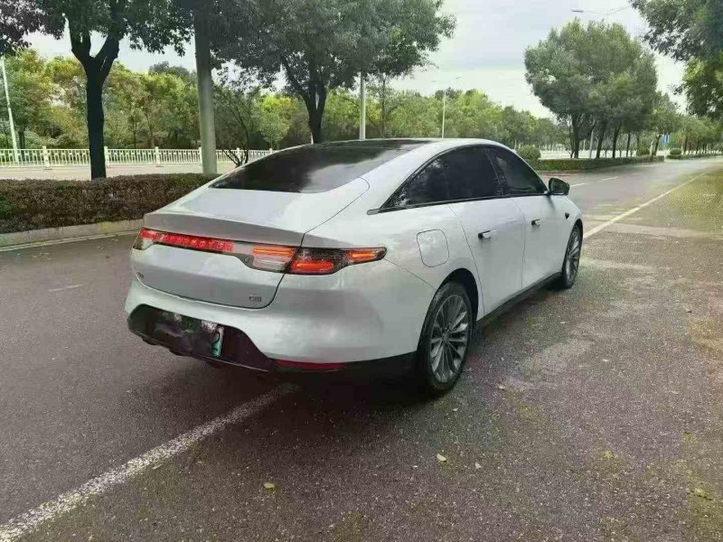 湘潭24年零跑汽车C017