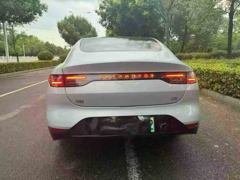 湘潭24年零跑汽车C018