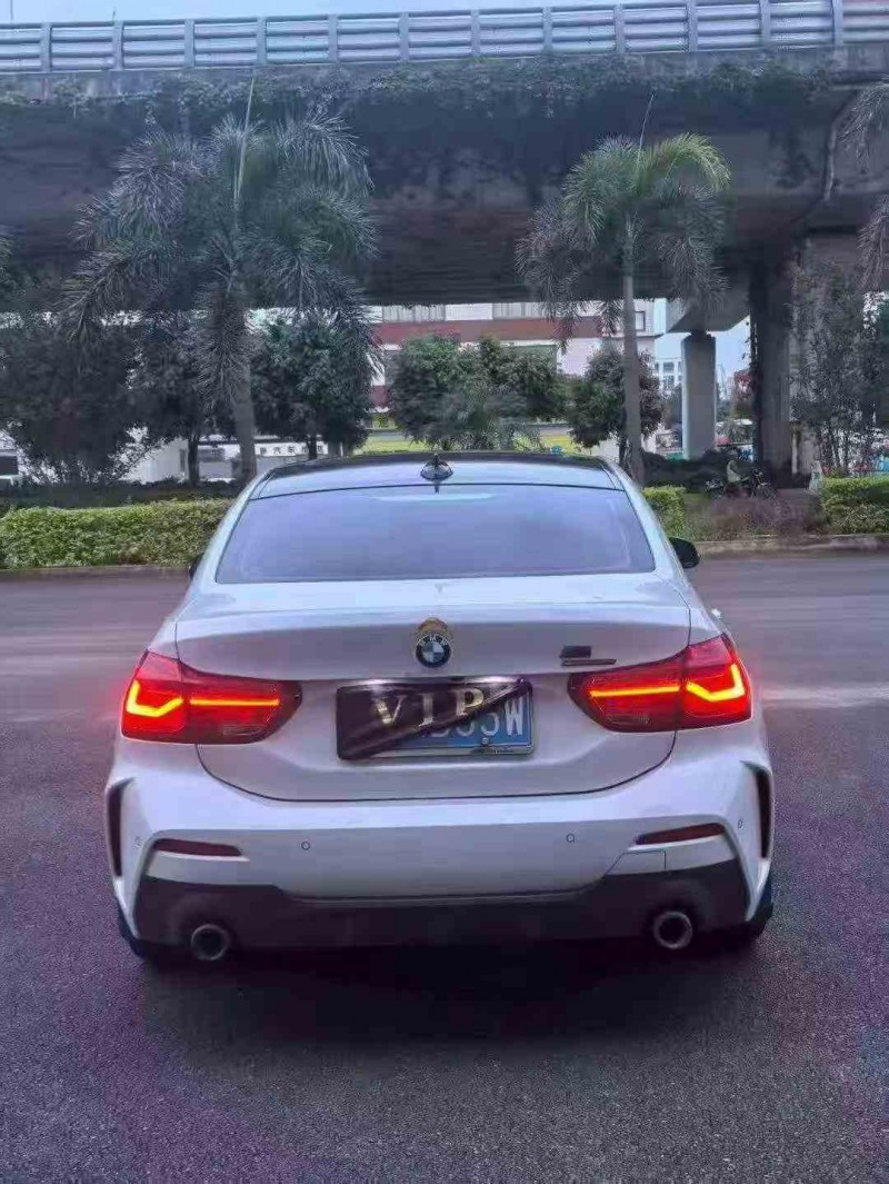 莆田21年宝马1系7