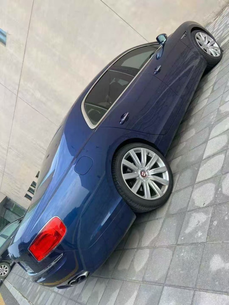 营口18年宾利飞驰9