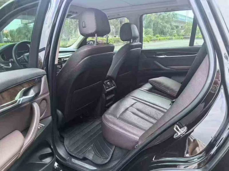 三明17年宝马X56