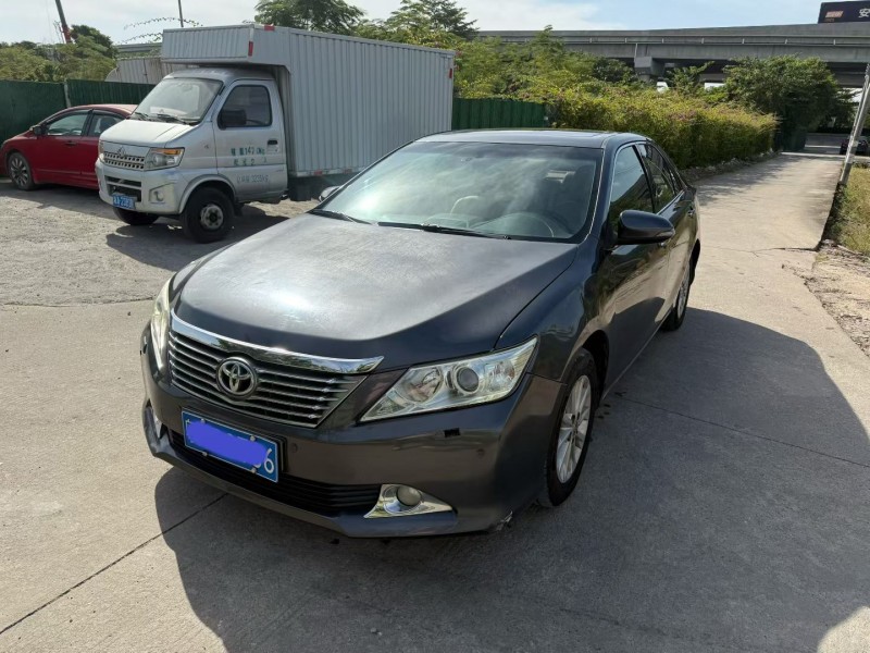 中山13年丰田凯美瑞6