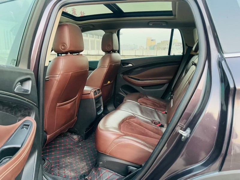 东莞15年别克昂科威8